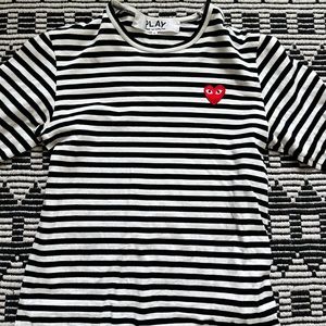 Size Small Comme Des Garçons Play T Shirt